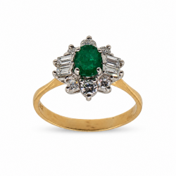 Pre Owned 18ct Emerald and Diamond Ring ZC123